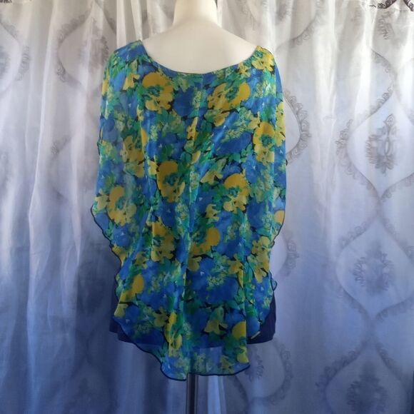 Profile Apparel blouse size large ( Box IO ) - Picture 3 of 5